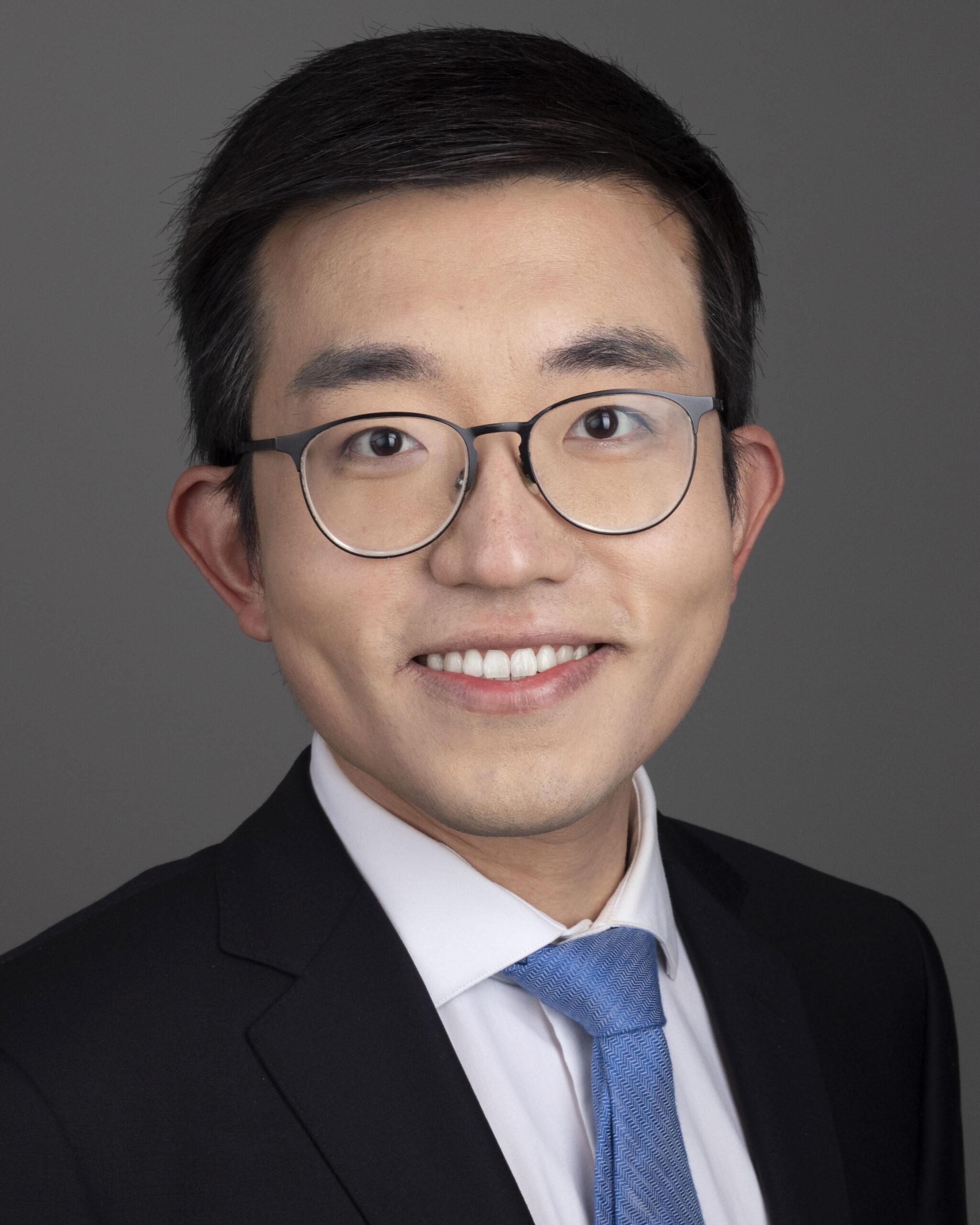 Mingyu Zhang headshot